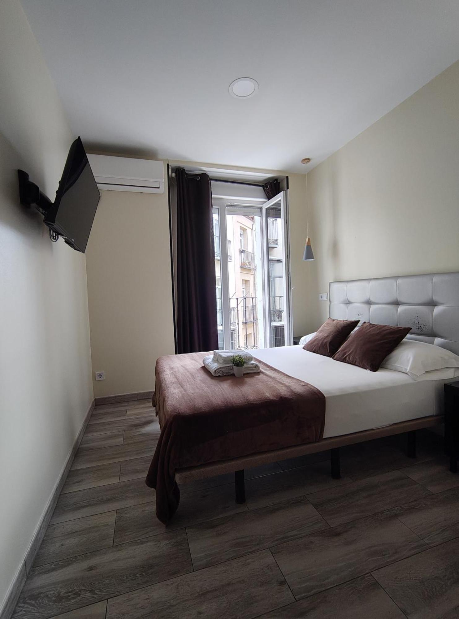 Ch Cruz Madrid Hotell Rum bild